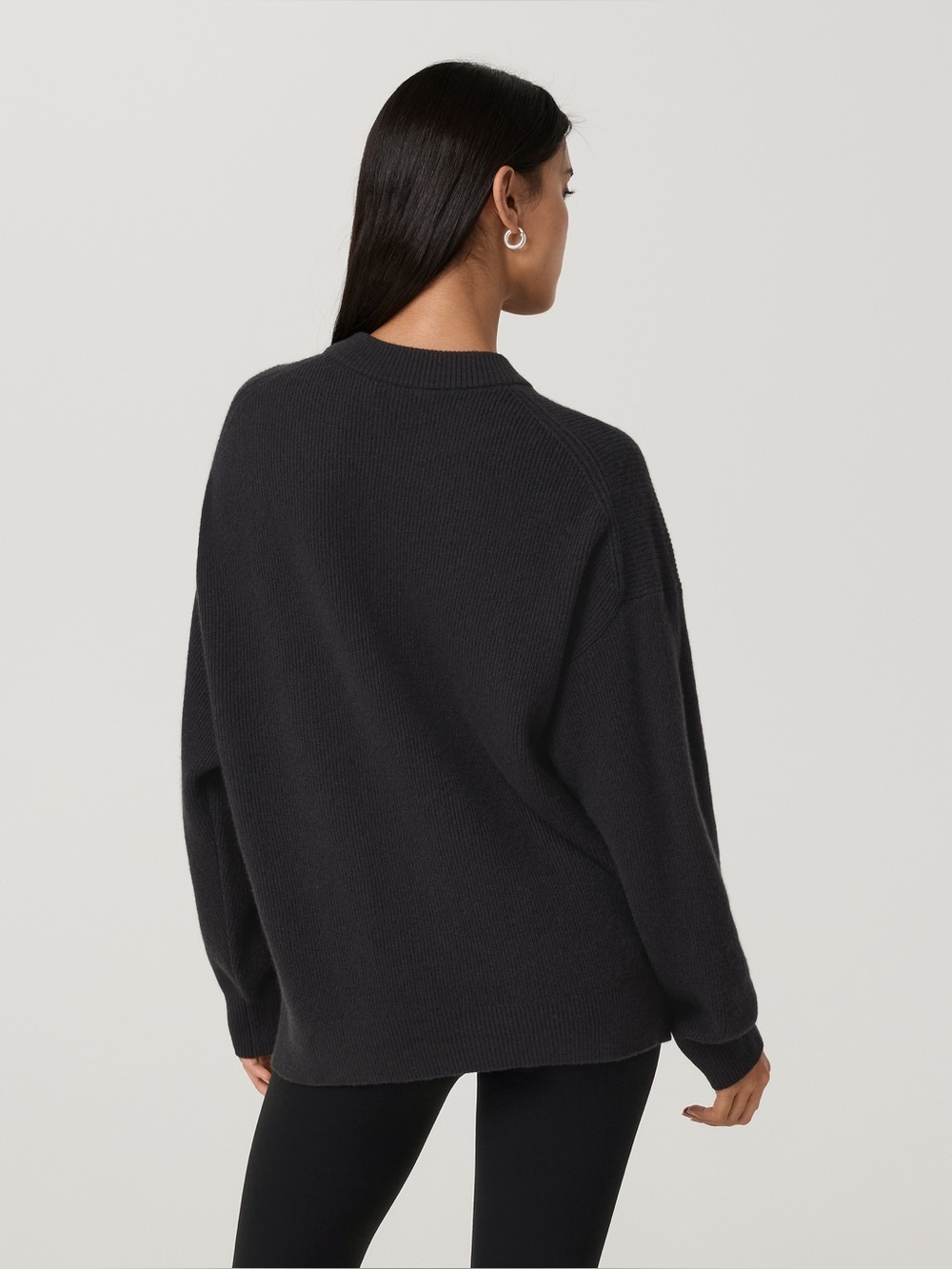 NWT Vuori Émilie Cashmere Oversized Rib Crew, Vintage Black, size S - Picture 2 of 6